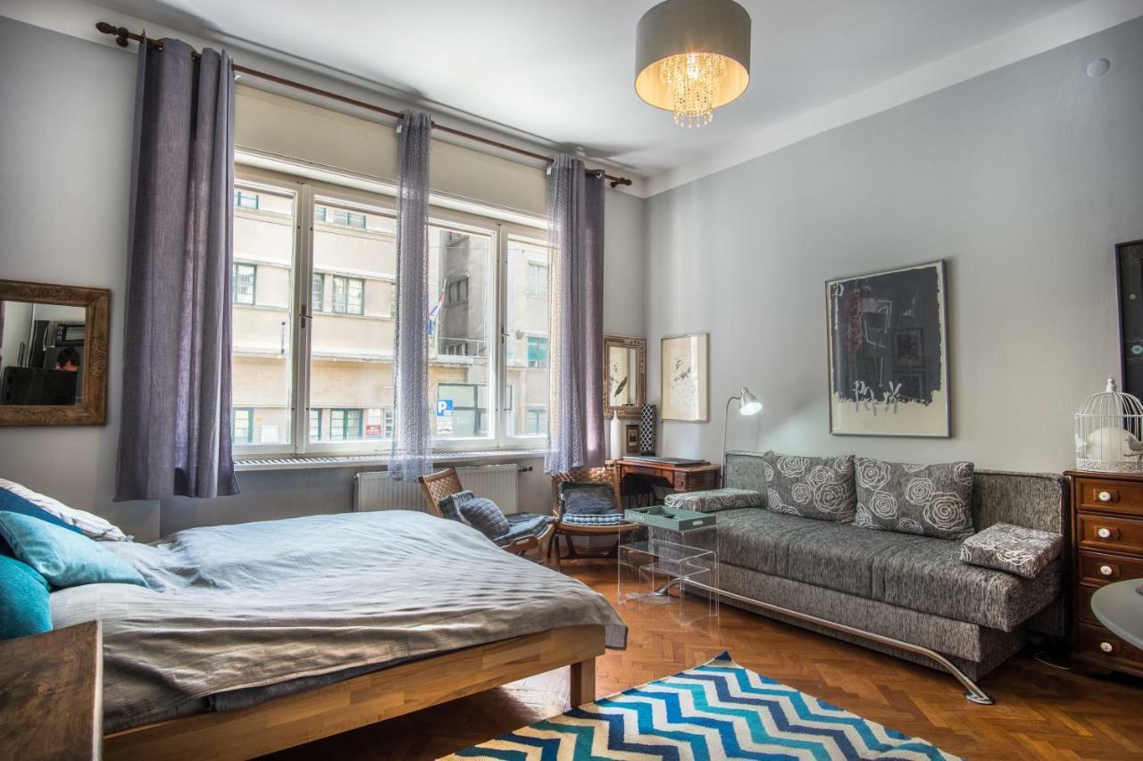Cozy In The Heart Of Apartment